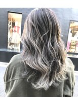 ハーツ(Heart's)&nbsp;白髪ぼかし脱白髪染め似合わせロングレイヤー40代50代60代♪