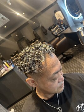 ワールドシップモトマチ(WORLD SHIP MOTOMACHI) 極道パーマメッシュ