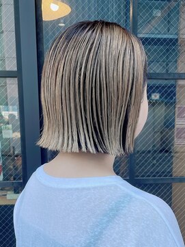 オーガニック アトリエ 大宮(organic+atelier) 30・40代透明感秋カラーミニボブ×ぱつっとラインいつでも垢抜け