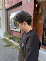 チャプター 問屋町(chapter)&nbsp;メンズケアブリーチグレージュセンターパートフェザーパーマ韓国