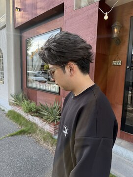 チャプター 問屋町(chapter) メンズケアブリーチグレージュセンターパートフェザーパーマ韓国