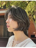 ロエ(loe)&nbsp;地毛ハイライトとラフなフリンジボブでぬけ感満載！