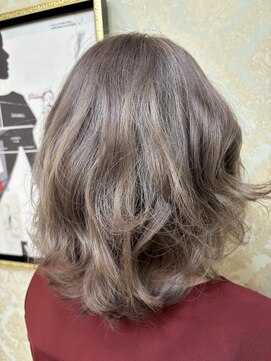 ティンク(Tink) 【グレイジュカラー】