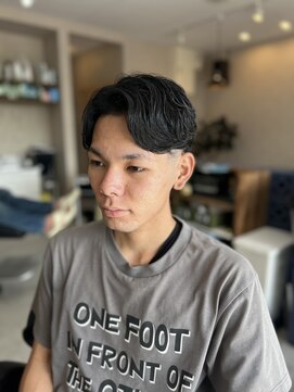 テーパーフェード、フェザーショート