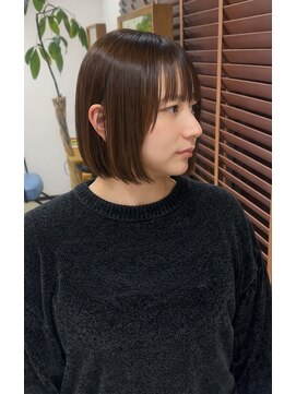 ジゼルアライ(gisele arai) ツヤ感ブラウン×まとまりボブ