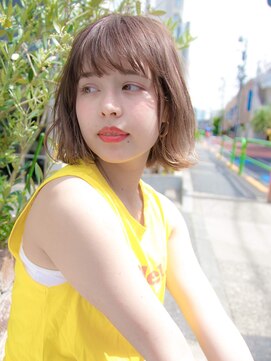 ルティア(Lutia) 外ハネ 斜めバング 小顔☆