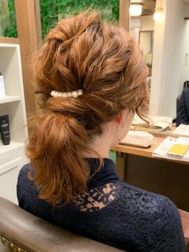 ヘアデザイン ステラ(hair design sTella) ローポニーテール