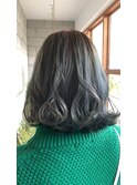 カーキグレージュ
