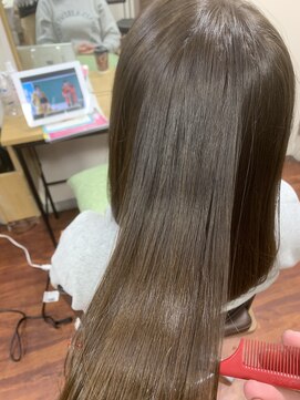 リアナ(RIANA) ウルトワトリートメント＋カラー