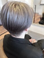 ジィップクリニカ(Zip clinica) シルバーカラー 担当-木村優伽