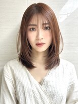 オーロ(ORO) 小顔前髪ワンカールレイヤーカット黒髪ネビージュボブルフ