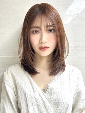 オーロ(ORO) 小顔前髪ワンカールレイヤーカット黒髪ネビージュボブルフ