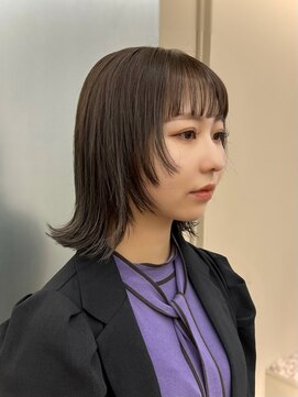 パークレーン アイス イヴェン(park lane ICI yeven) くびれボブミニウルフ透明感オリーブグレージュカラーYUKI