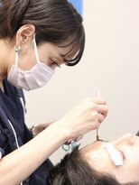 ハレ ヘアサロン(Hale hair salon)&nbsp;【Hale】ブルーブラック/スパイキーショート/フェザーパーマ原宿