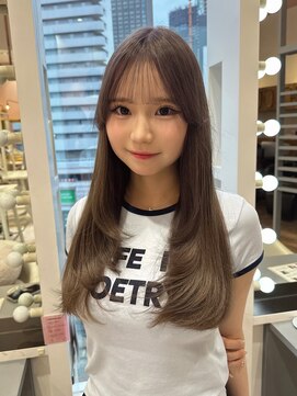 リー 梅田(Lee) ブリーチ1回/ダブルカラー/グレージュ/韓国レイヤーカット