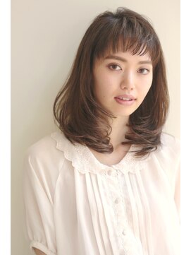 クロスオーバー(Cross Over) 上品な大人ミディアム