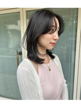 トレス(TRESS) ミディアム レイヤー 顔周りレイヤー ダークグレー 表参道