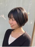 イメチェンホワイトブロンド外ハネボブ美髪ワイドバング