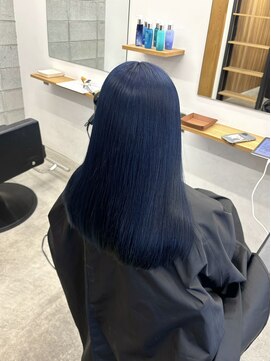 ネイビーブルー