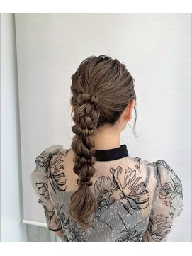 ガリカ 博多(Gallica) <入佐/ヘアセット>盛れる後ろ姿の編み下ろしヘアセット