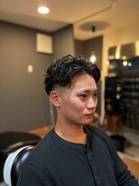 ザ ブライト バーバー(The BRIGHT BARBER)&nbsp;フェザーパーマ　0.4mmフェード