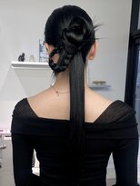 ステン(sten)&nbsp;お呼ばれ/結婚式/タイトヘアアレンジ/ダウンスタイル/ロングへア