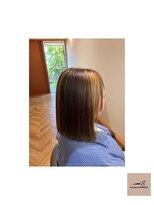 ヘアーサロンキタガワ(Hair salon kitagawa) 白髪ぼかしハイライトボブ
