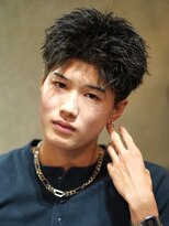 リットバイフィフス 甲南店(Lit. by fifth)&nbsp;ツーブロック アップバング ツイストスパイラルパーマ ショート
