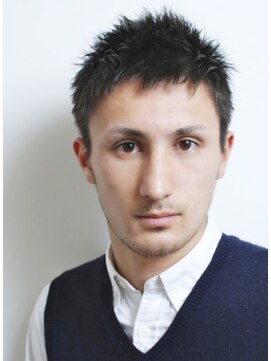 サーカス バイ ビュートリアム 青山(CIRCUS by BEAUTRIUM) スタイリッシュベリーショート