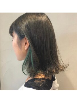 ヘアサロンガリカアオヤマ(hair salon Gallica aoyama) ☆iria catalog☆ 【ダークグレージュ×インナーグリーン】