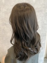 フェリア 梅田(FERIA)&nbsp;【梅田 茶屋町】アッシュベージュ/くすみカラー/赤み消しカラー