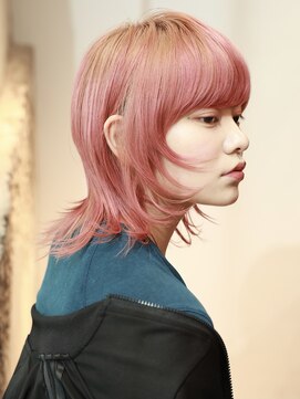 エムスラッシュ たまプラーザ(M.SLASH) ピンクベージュ/斜めバング/ウルフミディアム/たまプラーザ