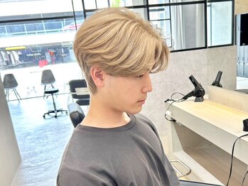 ムード カナザワ(mood kanazawa)の写真/オシャレmen'sが通う!流行りも"らしさ"も技術xセンスで［メンズカット/ブリーチ/ダブルカラー/学割U24］