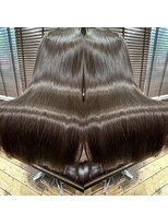 パドトロワ(Pas de trois)&nbsp;髪質改善トリートメント【グラメント】極上の艶体験