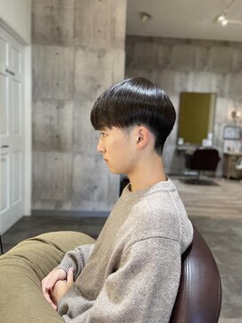 アーチ(ARCH) ノースタイリングでまとまるツーブロック