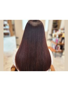 【ダメージレスな髪に優しい美髪矯正】柔らかい弾力としなやかな手触りのナチュラルストレートに…♪