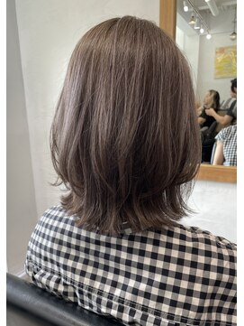 ハーツ(Heart's) 白髪ぼかし/イメチェンヘアスタイル/前髪カタログ/ショートボブ