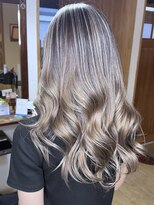 ブレイズヘアー(BLAZEhair) 【透明度高め】グレージュバレイヤージュ×ブリーチ2回