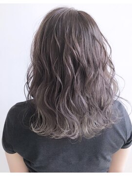 モアナ バイ ヘッドライト 沖縄東崎店(Moana by HEADLIGHT) ミルクティージュ#アッシュ#デザインカラー#大人可愛い