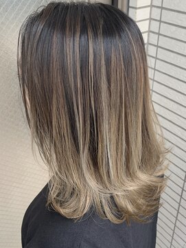 グロウ 上野御徒町(grow) 厚めバング/ローライト/スリークボブ/外ハネボブ [上野/御徒町]