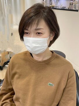 ラブクロムトーキョー オモテサンドウ(LOVECHROME OMOTESANDO) 大人かわいいへアショートバング☆グレージュカラー脱白髪染め