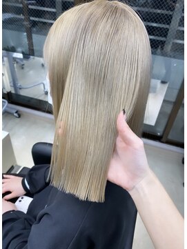 ペレ 栄店(PELE) ホワイトベージュ