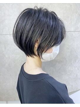 バンプ ギンザ(BUMP GINZA) 30代/40代/50代・絶壁解消・小顔前下がりショートボブ【中村】