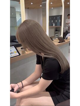 サロンドミルク 新百合ヶ丘店(salon de MiLK) ミルクティーベージュグレージュハイトーンケアブリーチ