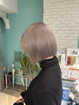 リーホリエ(Lee Horie) ブルベ夏必見!ミルクティーグレージュ【MOMOKA】