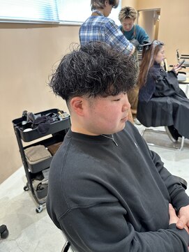 ジジ インターパーク 宇都宮(Gigi) メンズマッシュ/メンズパーマ/波巻きスパイラル/刈り上げパーマ
