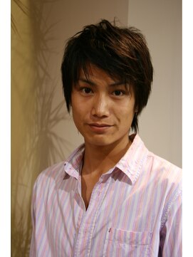 ミスエッセンス(MISS ESSENCE) シャープなナチュラルショート