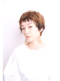 ベリーショート×クセ毛風パーマ