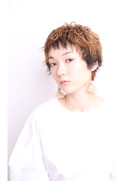 シアン 栄店(CYAN.) ベリーショート×クセ毛風パーマ