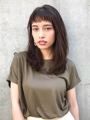 大人ショートバング×グレージュブラウン